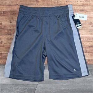 NWT XERSION MENS SHORTS SMALL